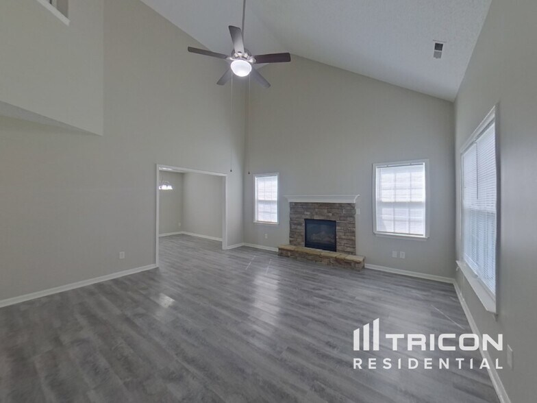 Building Photo - 3912 Chatterleigh Dr