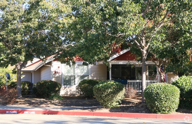 Building Photo - Comfrey Senior Apartments