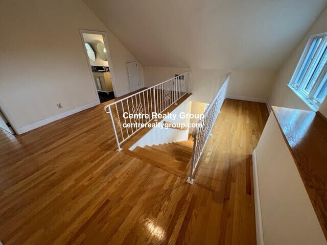 Building Photo - 184 Austin St