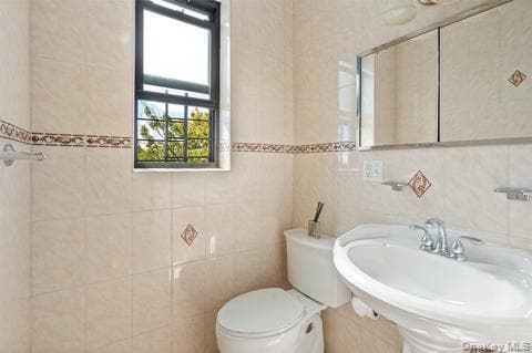 Building Photo - 8910 35th Ave