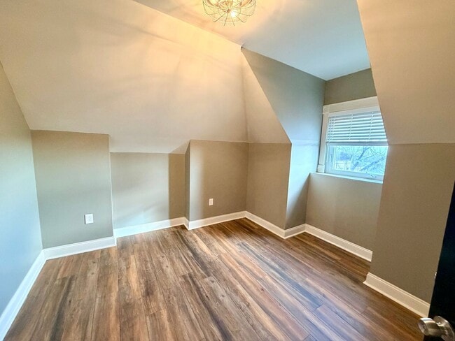 Building Photo - 227 N Negley Ave