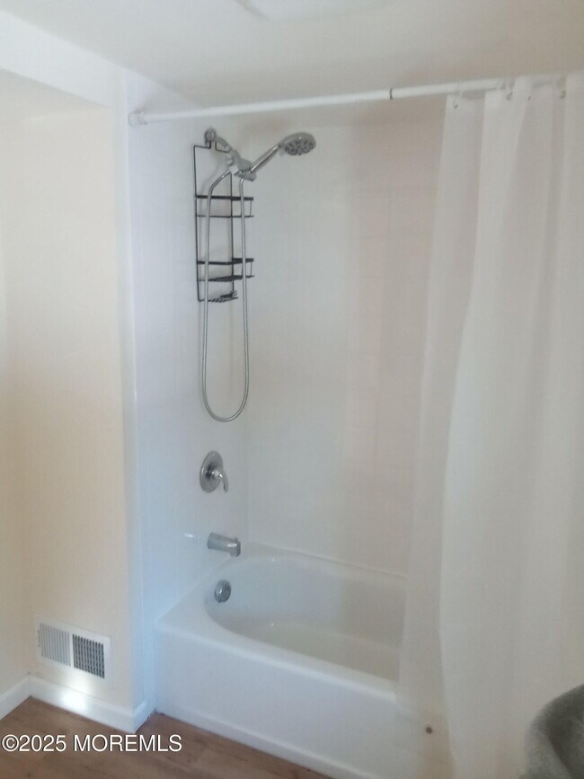 Building Photo - 179 Havens Bridge Rd