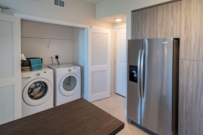 Building Photo - 17945 SW 97th Ave