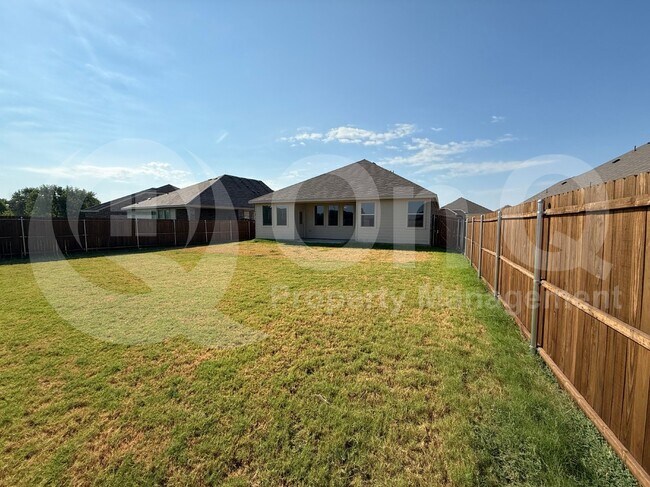Building Photo - 4849 Sagerun Dr