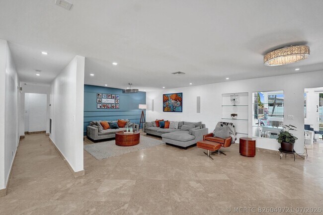 Building Photo - 4701 N 36th Ct