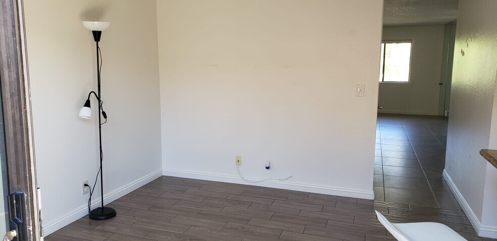 Building Photo - 22 Latitude Ct