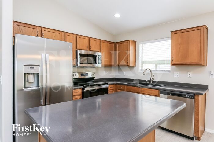 Building Photo - 29478 N Lazurite Way
