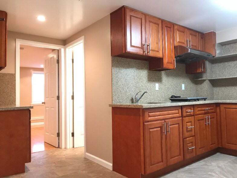 Building Photo - 271 Westridge Ave