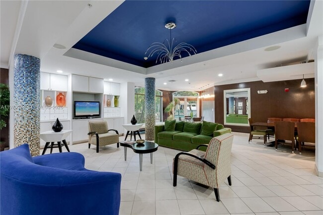 Building Photo - 6001 SW 70th St