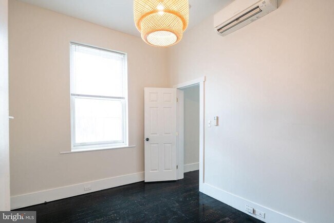 Building Photo - 1836 Delancey St