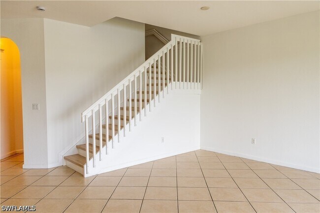 Building Photo - 7029 Ambrosia Ln