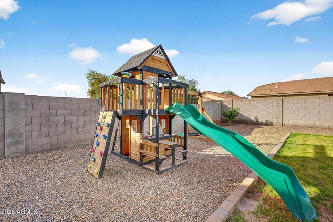 Building Photo - 118 W Dragon Tree Ave