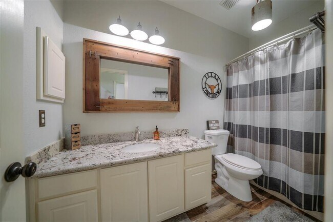 Building Photo - 102 Wintergreen Trail