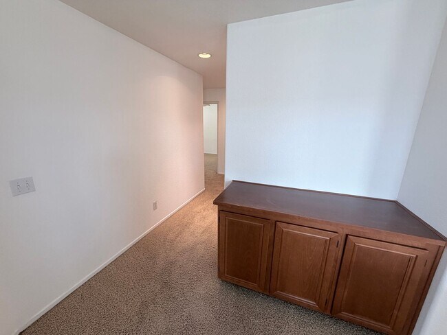 Building Photo - 203 Franciscan Way