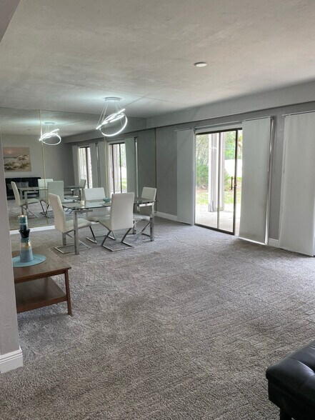 Building Photo - 5023 Sherwood Ln