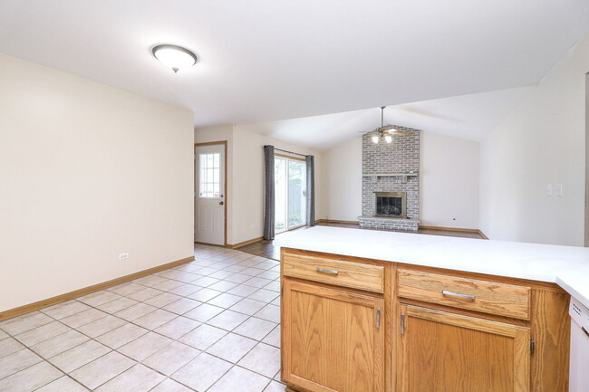 Building Photo - 5111 Wildflower Ct