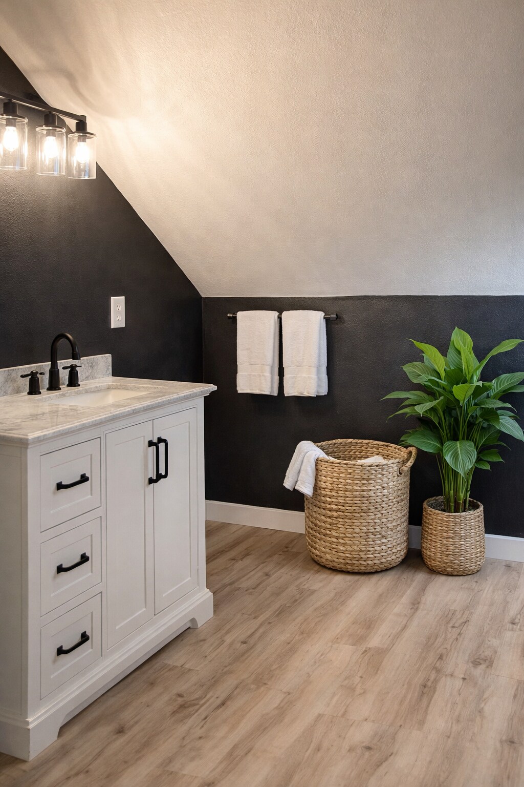 Building Photo - 522 S 8th St