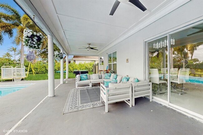 Building Photo - 11647 Anhinga Dr