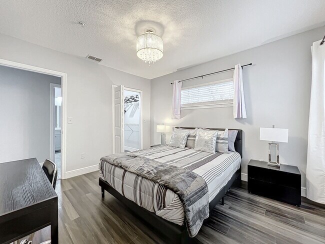 Building Photo - South Kirkman Road, Orlando, FL 32811 - 2 ...