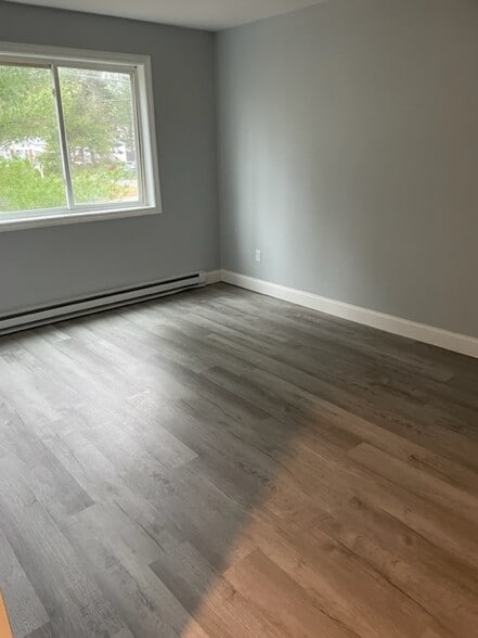 Building Photo - 18 Smithwheel Rd