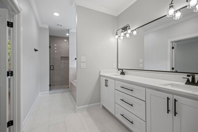 Building Photo - 308 Kanis Ridge Dr