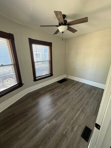 Building Photo - 84 E. 15th Street