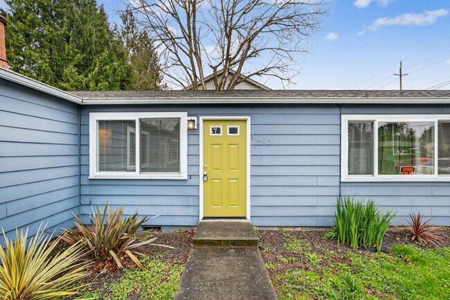 Building Photo - 4801 NE Killingsworth St