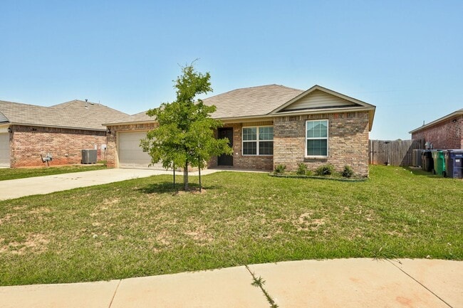 Building Photo - Gorgeous 3 Bed 2 Bath in Moore/SE OKC