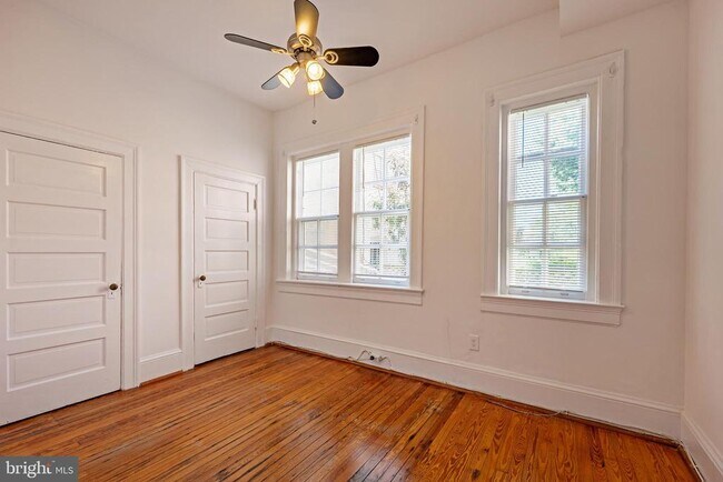 Building Photo - 2908 Q St NW