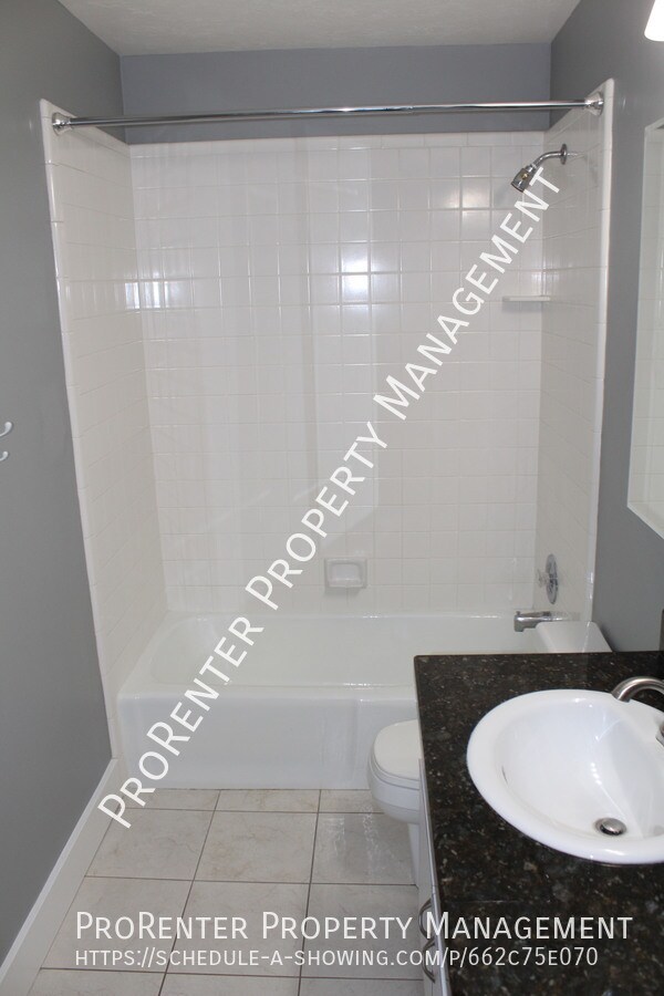Building Photo - 8130 Deer Run Way
