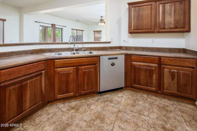 Building Photo - 44640 Yucca Ln