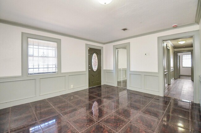 Building Photo - 11517 Bannister Ln