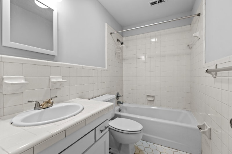 Building Photo - 105 N Meade St