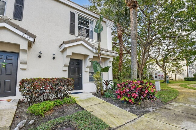 Building Photo - 5015 Palmbrooke Cir