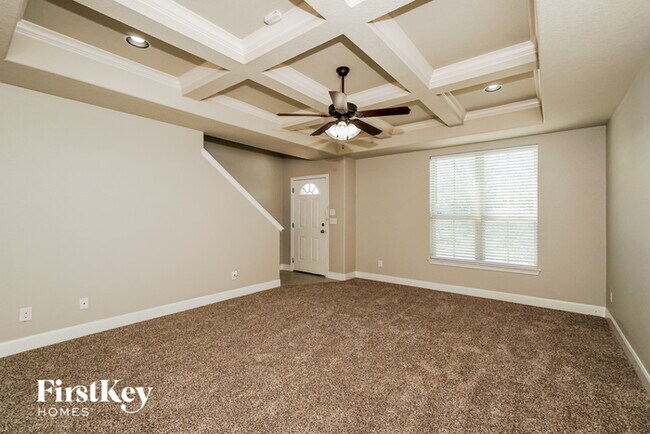 Building Photo - 6630 Woodstock Dr