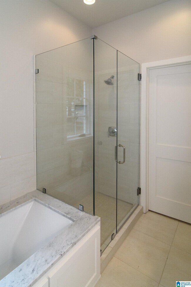 Building Photo - 3729 5th Ave S