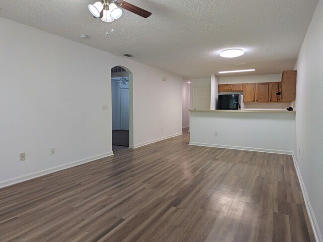Building Photo - 124 Plantation Point Dr