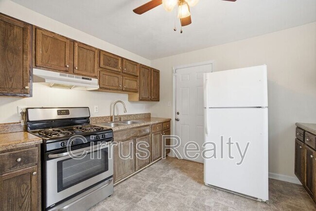 Building Photo - 3 Shelby St