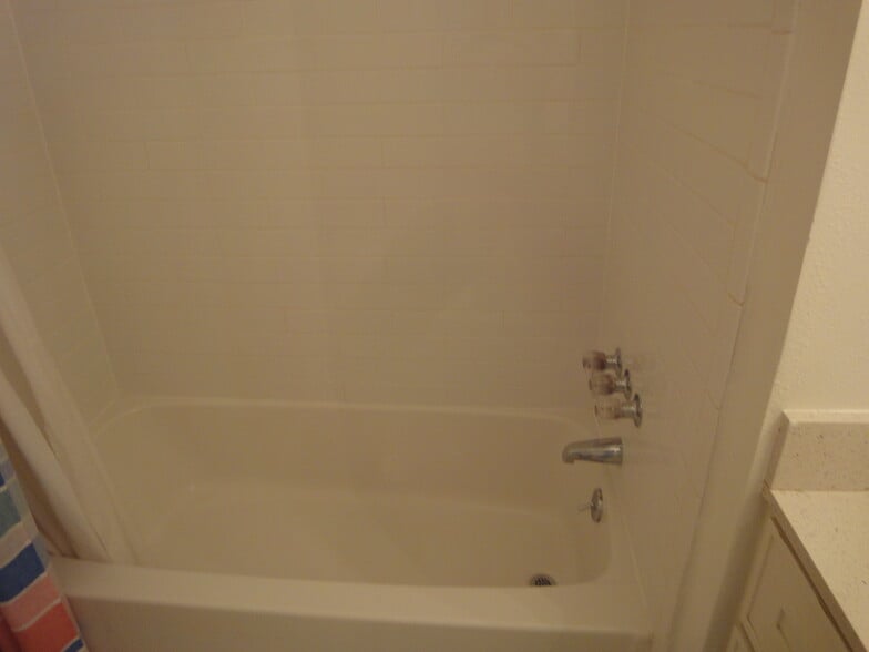 Tub shower upstairs - 13B Oliva Dr