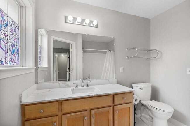 Building Photo - 2777 Barclay Way
