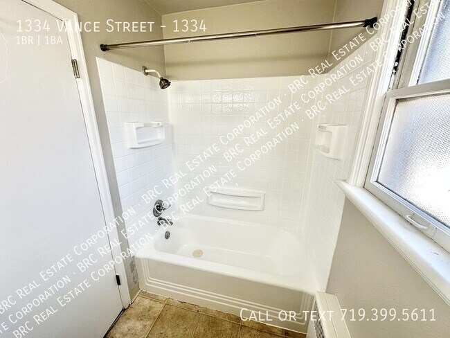 Building Photo - 1334 Vance St