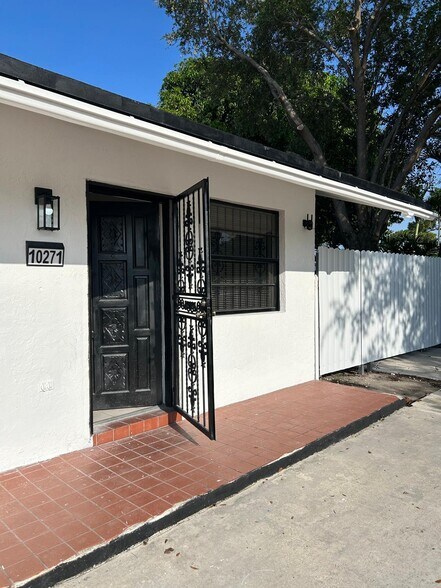 Primary Photo - 10271 NW 25th Ave