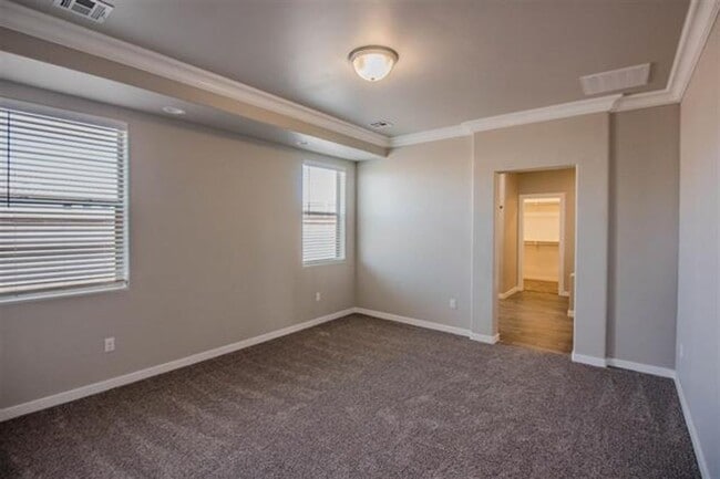 Building Photo - Spectacular 3 bed 2 bath home