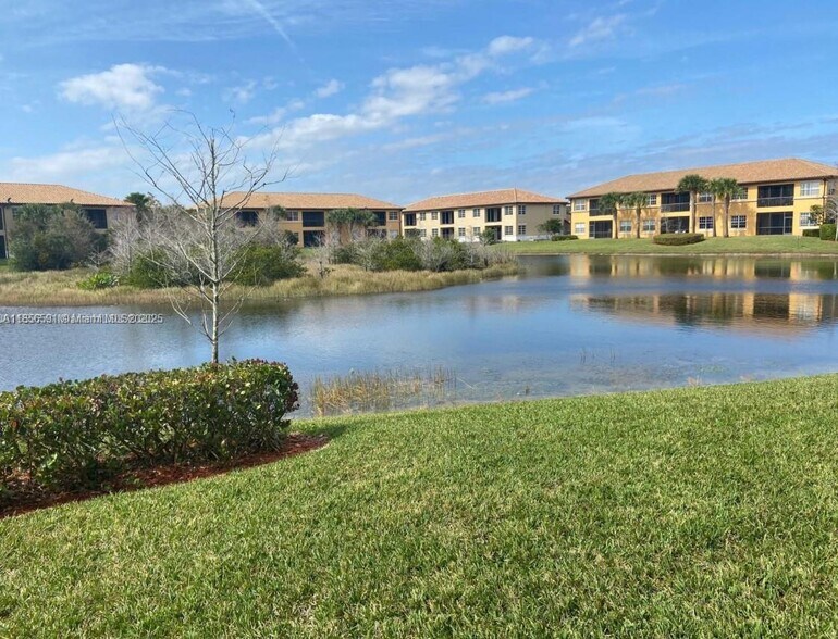 Building Photo - 8231 NW 127th Ln