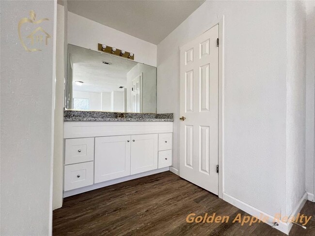 Building Photo - 4904 Cabob St