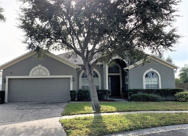 Primary Photo - 10805 Australian Pine Dr