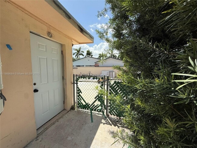 Primary Photo - 9824 SW 26th Terrace