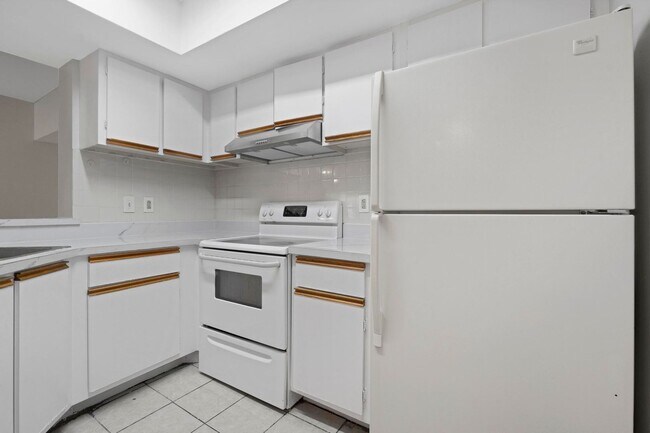 Building Photo - 9166 W Atlantic Blvd