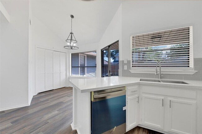 Building Photo - 4314 Hawk Meadow Dr