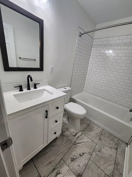 Building Photo - 503 Canal St